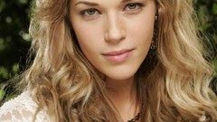 Woman amanda righetti faces