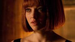 Woman amanda seyfried in