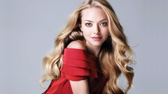 Woman amanda seyfried red