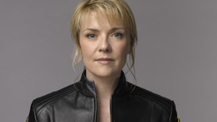 Woman amanda tapping Samantha