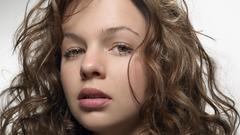 Woman Amber Tamblyn