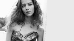 Woman Amy Acker