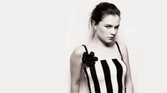 Woman anna paquin monochrome
