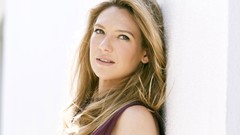Woman anna torv nylon