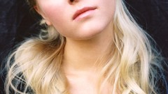 Woman annasophia robb