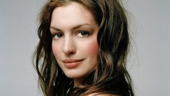 Woman anne hathaway