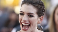 Woman anne hathaway