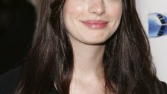 Woman anne hathaway Actress