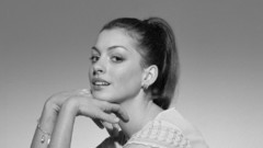 Woman anne hathaway Actress