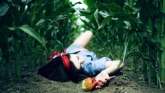 Woman apples poison brunettes snow-white cosplay