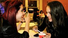 Woman ariana grande Elizabeth Gillies