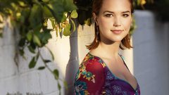 Woman Arielle Kebbel