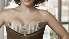 Woman ash 2009 brunettes sophia bush