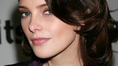 Woman ashley greene
