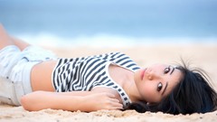 Woman asians black hair lying down