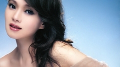 Woman asians brunettes