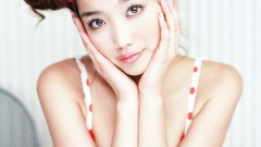 Woman asians brunettes