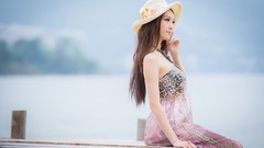 Woman asians brunettes