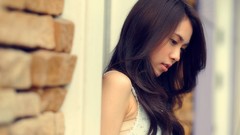 Woman asians brunettes