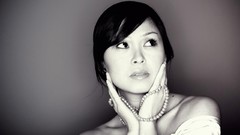 Woman asians grayscale