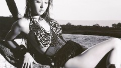 Woman asians Leah Dizon