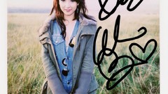 Woman asians Leah Dizon