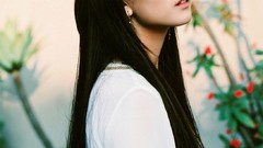 Woman asians Leah Dizon