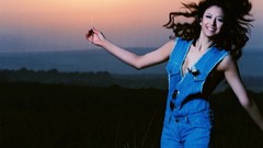 Woman asians Leah Dizon