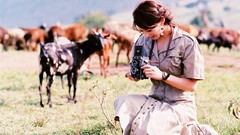 Woman asians Leah Dizon