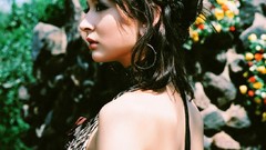 Woman asians Leah Dizon