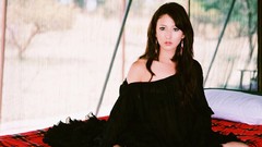 Woman asians Leah Dizon