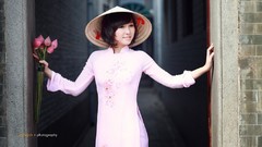 Woman asians Viet Nam conical hats