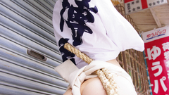 Woman ass short hair