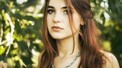 Woman August brunettes