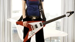 Woman Avril Lavigne guitars