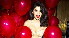 Woman Balloons Selena Gomez faces Actress lipstick brunettes 