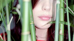 Woman bamboo Liv Tyler