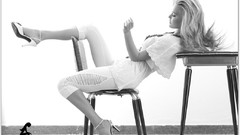 Woman bar refaeli grayscale