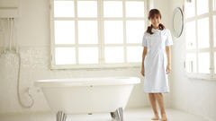 Woman barefoot bathtubs asians