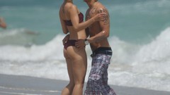 Woman Beaches mena suvari bikini