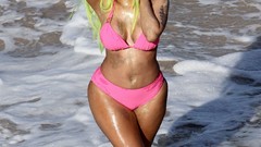 Woman Beaches nicki minaj
