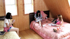 Woman beds Girls Generation