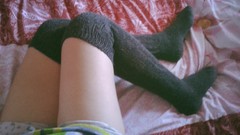 Woman beds legs knee socks body parts