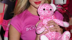 Woman bing models candice swanepoel Victorias Secret