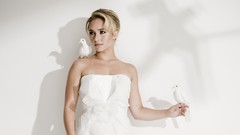 Woman Birds dress hayden panettiere blondes models