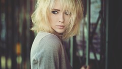 Woman blondes alysha nett Hildreth