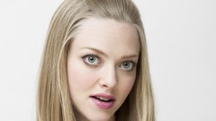 Woman blondes amanda seyfried