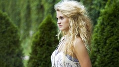 Woman blondes amateurs