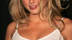 Woman blondes amber heard