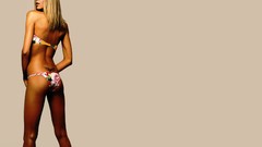 Woman blondes ana beatriz barros